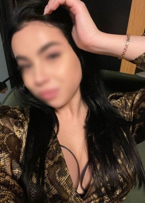 Проститутка Луна